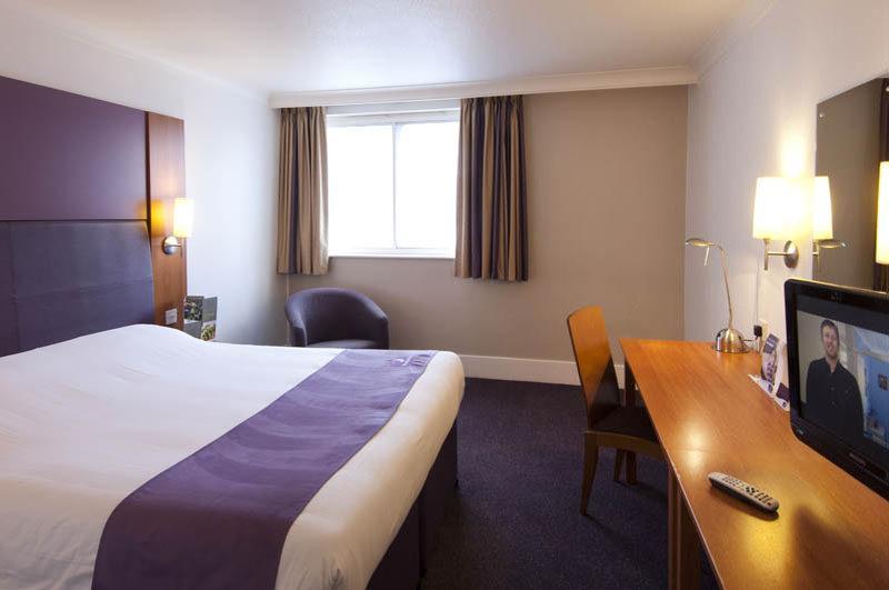 Premier Inn Bristol East Emersons Green Coalpit Heath Buitenkant foto