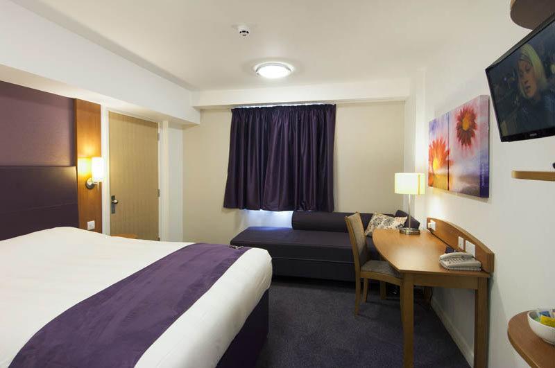 Premier Inn Bristol East Emersons Green Coalpit Heath Buitenkant foto